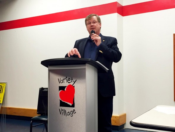 Ward 36 Councillor Gary Crawford addresses the Birch Cliff Town Hall meeting, Nov. 26, 2015 